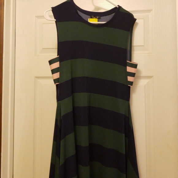 KIIND OF Asymmetrical Hemline Dress Size L - Picture 2 of 4